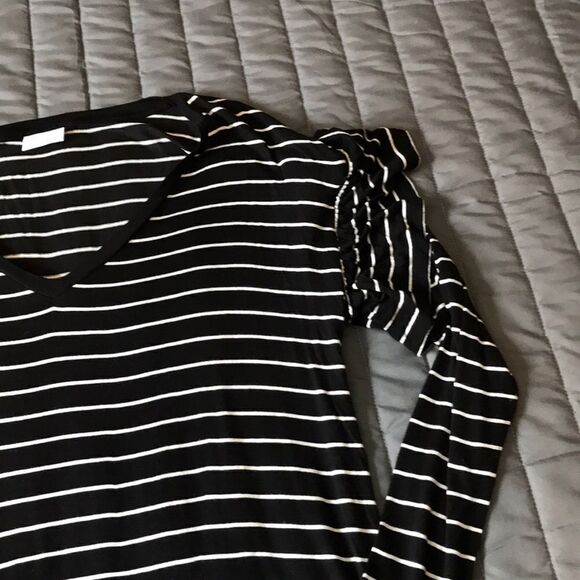abound striped women’s top - Picture 2 of 4